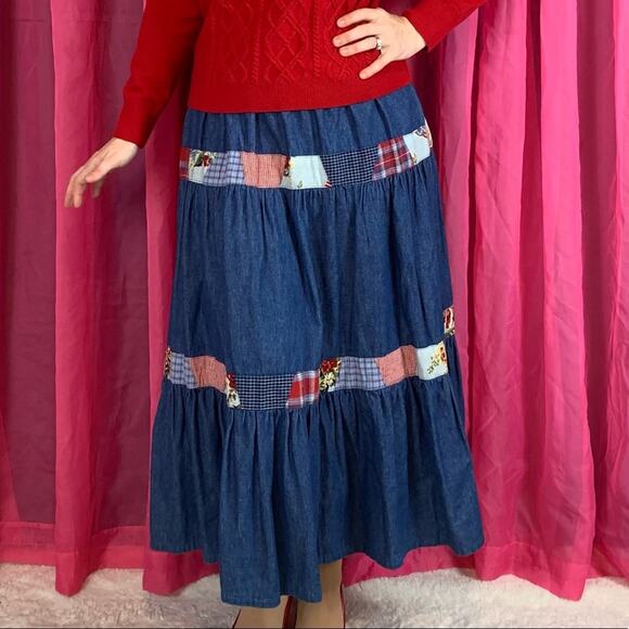 Vintage Koret Petites tiered denim and calico patchwork boho maxi skirt, med - Picture 1 of 10
